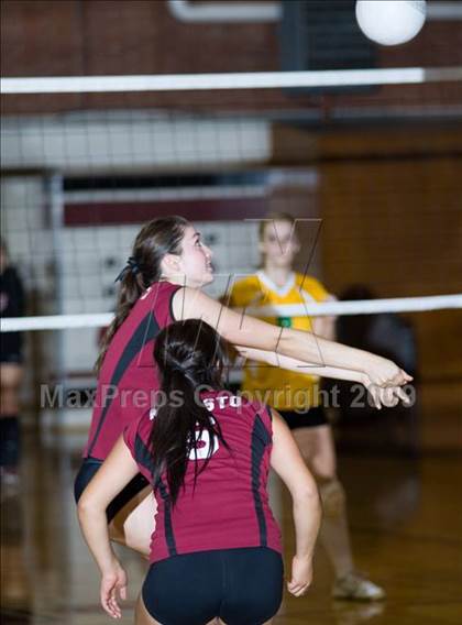 Thumbnail 1 in Davis vs. Modesto photogallery.