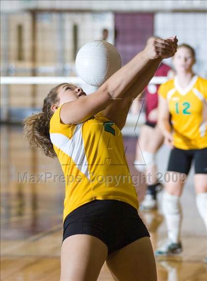 Thumbnail 2 in Davis vs. Modesto photogallery.