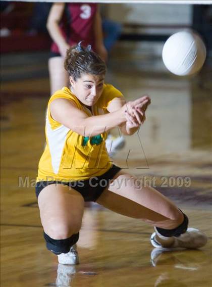 Thumbnail 3 in Davis vs. Modesto photogallery.