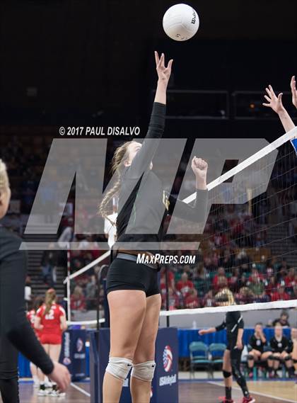 Thumbnail 2 in Mountain Vista vs. Cherry Creek (CHSAA 5A Pool Play) photogallery.