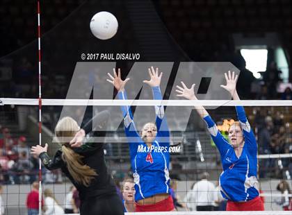 Thumbnail 2 in Mountain Vista vs. Cherry Creek (CHSAA 5A Pool Play) photogallery.