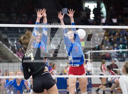 Thumbnail 3 in Mountain Vista vs. Cherry Creek (CHSAA 5A Pool Play) photogallery.