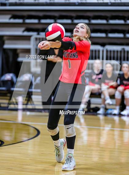 Thumbnail 2 in Stillwater @ Mustang photogallery.