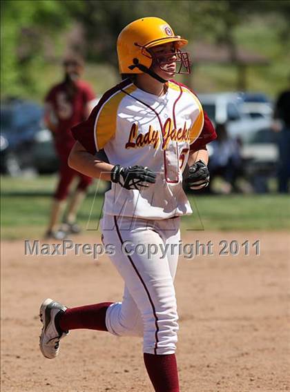 Thumbnail 3 in La Canada vs. Oxnard (T.O. Tournament) photogallery.