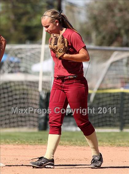 Thumbnail 3 in La Canada vs. Oxnard (T.O. Tournament) photogallery.