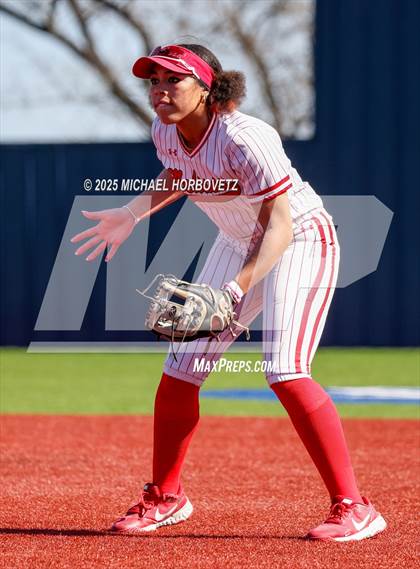 Thumbnail 3 in Melissa vs. Reedy photogallery.