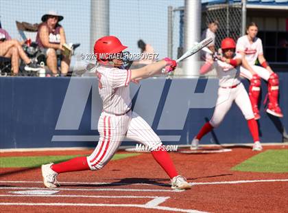 Thumbnail 3 in Melissa vs. Reedy photogallery.