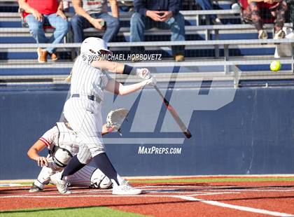 Thumbnail 3 in Melissa vs. Reedy photogallery.