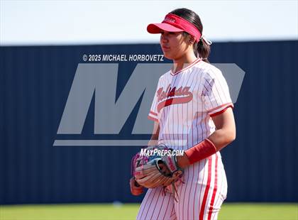 Thumbnail 2 in Melissa vs. Reedy photogallery.