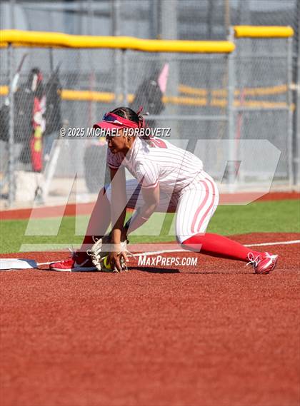 Thumbnail 2 in Melissa vs. Reedy photogallery.