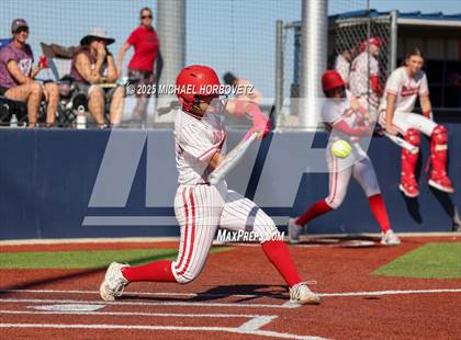 Thumbnail 3 in Melissa vs. Reedy photogallery.