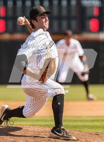 Thumbnail 2 in Huntington Beach vs. Bishop Amat (CIF Southern Section D1 Round 2 Playoff) photogallery.