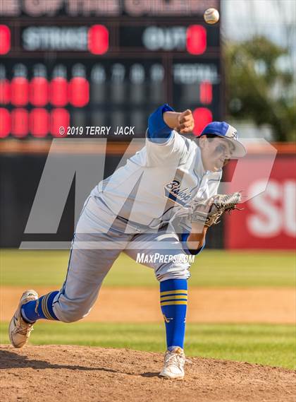 Thumbnail 2 in Huntington Beach vs. Bishop Amat (CIF Southern Section D1 Round 2 Playoff) photogallery.