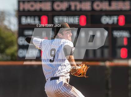 Thumbnail 2 in Huntington Beach vs. Bishop Amat (CIF Southern Section D1 Round 2 Playoff) photogallery.