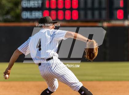 Thumbnail 3 in Huntington Beach vs. Bishop Amat (CIF Southern Section D1 Round 2 Playoff) photogallery.