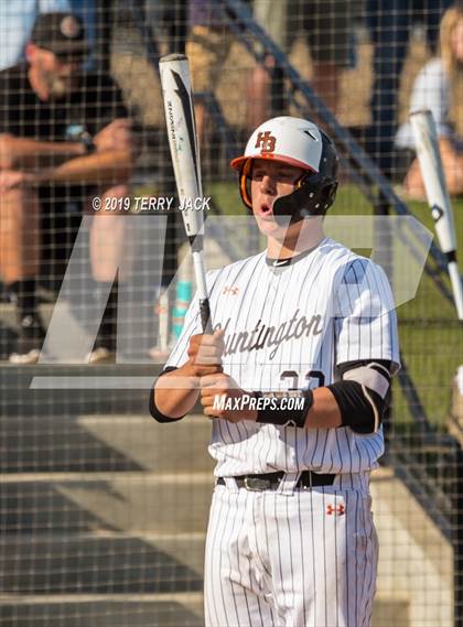 Thumbnail 3 in Huntington Beach vs. Bishop Amat (CIF Southern Section D1 Round 2 Playoff) photogallery.