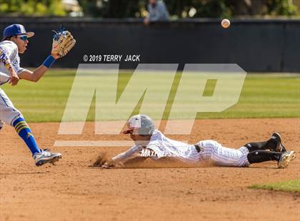Thumbnail 1 in Huntington Beach vs. Bishop Amat (CIF Southern Section D1 Round 2 Playoff) photogallery.