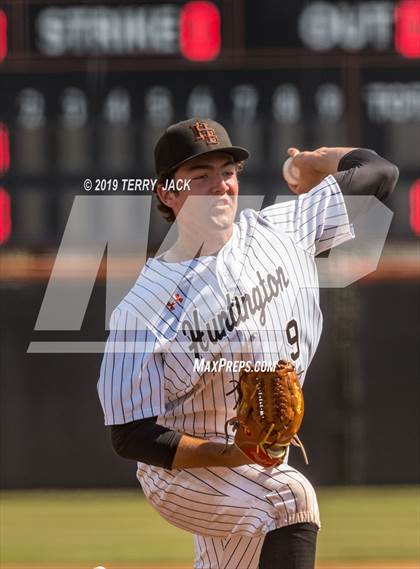 Thumbnail 1 in Huntington Beach vs. Bishop Amat (CIF Southern Section D1 Round 2 Playoff) photogallery.