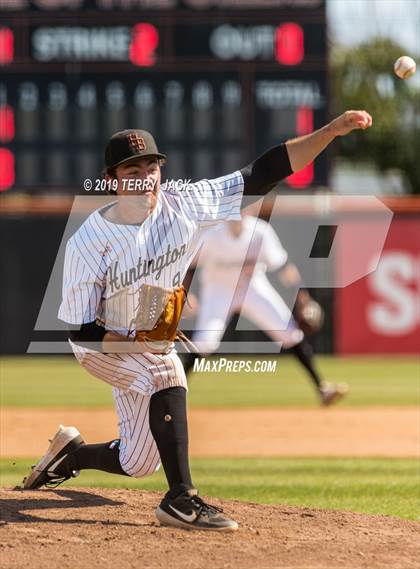 Thumbnail 3 in Huntington Beach vs. Bishop Amat (CIF Southern Section D1 Round 2 Playoff) photogallery.