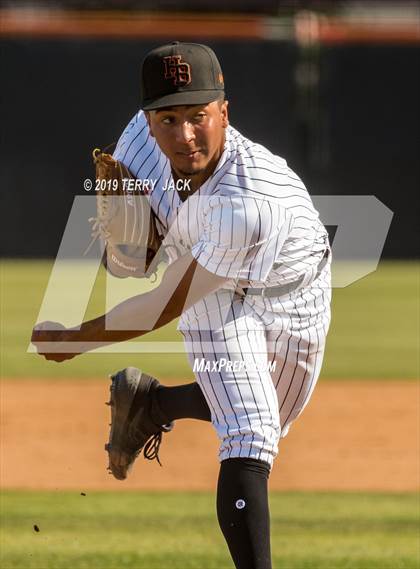 Thumbnail 3 in Huntington Beach vs. Bishop Amat (CIF Southern Section D1 Round 2 Playoff) photogallery.