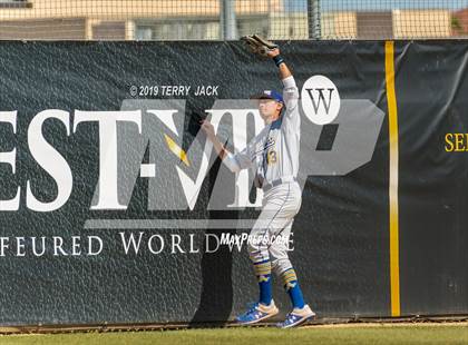 Thumbnail 1 in Huntington Beach vs. Bishop Amat (CIF Southern Section D1 Round 2 Playoff) photogallery.