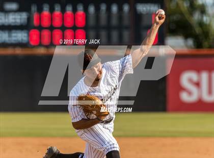 Thumbnail 3 in Huntington Beach vs. Bishop Amat (CIF Southern Section D1 Round 2 Playoff) photogallery.