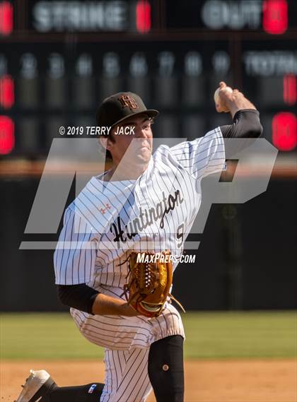 Thumbnail 3 in Huntington Beach vs. Bishop Amat (CIF Southern Section D1 Round 2 Playoff) photogallery.