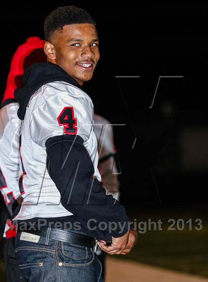 Thumbnail 3 in Granada Hills Charter vs. South Gate (CIF LA City Section D2 Semifinal) photogallery.