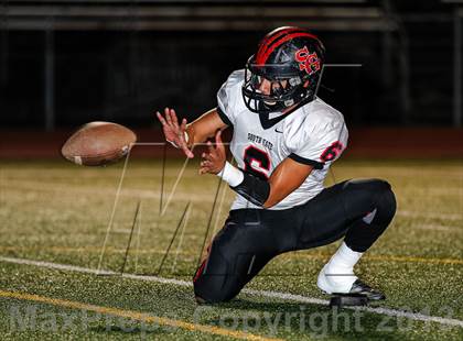 Thumbnail 3 in Granada Hills Charter vs. South Gate (CIF LA City Section D2 Semifinal) photogallery.