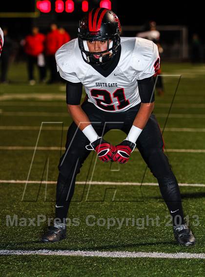 Thumbnail 3 in Granada Hills Charter vs. South Gate (CIF LA City Section D2 Semifinal) photogallery.