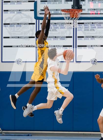 Thumbnail 1 in Carmel vs. Glenbrook South (Lake Zurich MLK Championship) photogallery.