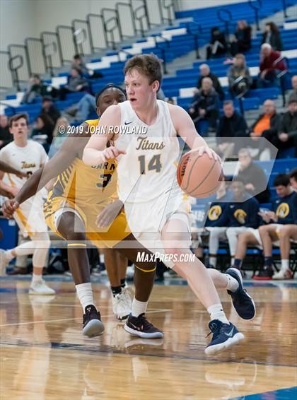 Thumbnail 3 in Carmel vs. Glenbrook South (Lake Zurich MLK Championship) photogallery.