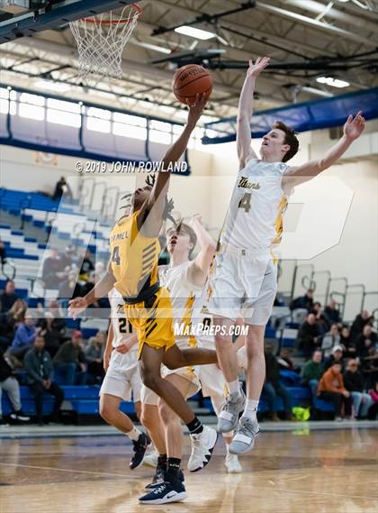 Thumbnail 2 in Carmel vs. Glenbrook South (Lake Zurich MLK Championship) photogallery.