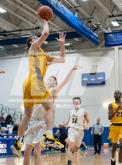 Thumbnail 3 in Carmel vs. Glenbrook South (Lake Zurich MLK Championship) photogallery.