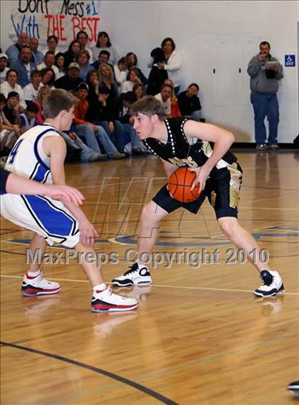 Thumbnail 2 in Allegheny-Clarion Valley vs. Keystone (PIAA District 9 A Second Round) photogallery.