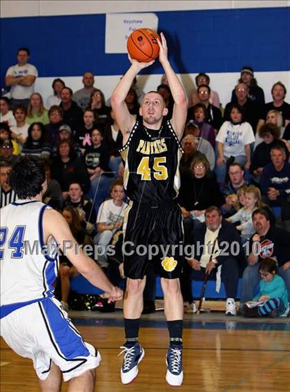Thumbnail 3 in Allegheny-Clarion Valley vs. Keystone (PIAA District 9 A Second Round) photogallery.