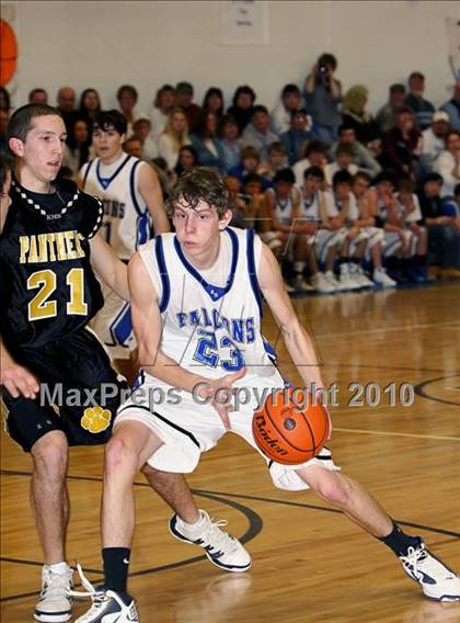 Thumbnail 3 in Allegheny-Clarion Valley vs. Keystone (PIAA District 9 A Second Round) photogallery.