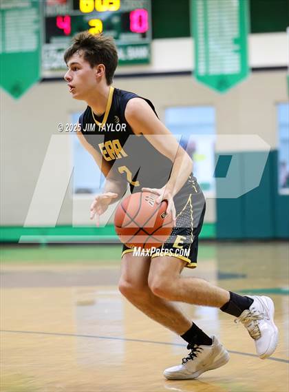 Thumbnail 2 in Era @ Santo photogallery.