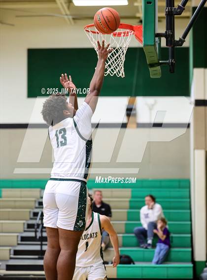 Thumbnail 3 in Era @ Santo photogallery.