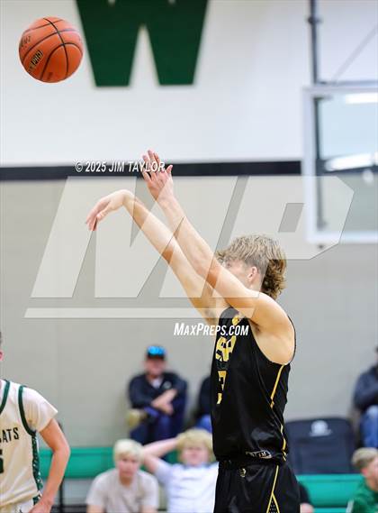 Thumbnail 3 in Era @ Santo photogallery.