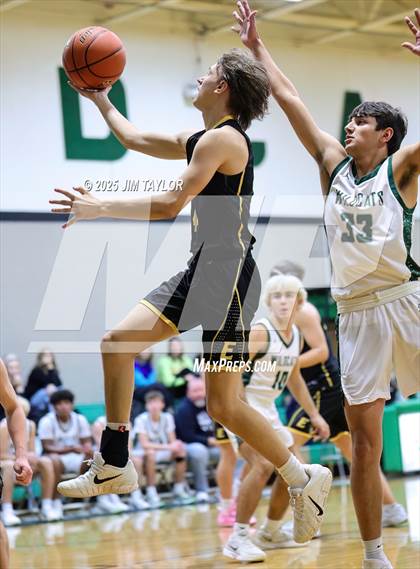 Thumbnail 2 in Era @ Santo photogallery.