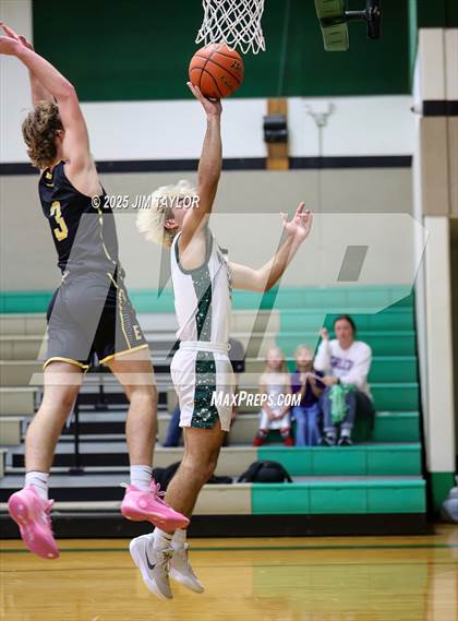 Thumbnail 1 in Era @ Santo photogallery.