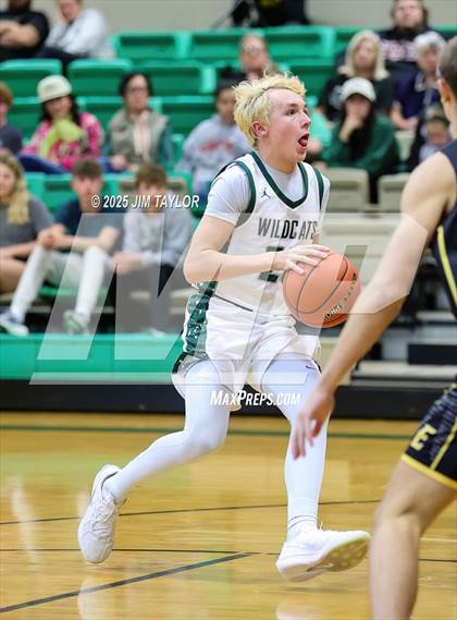 Thumbnail 2 in Era @ Santo photogallery.