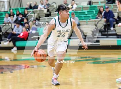 Thumbnail 3 in Era @ Santo photogallery.