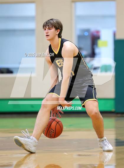 Thumbnail 3 in Era @ Santo photogallery.