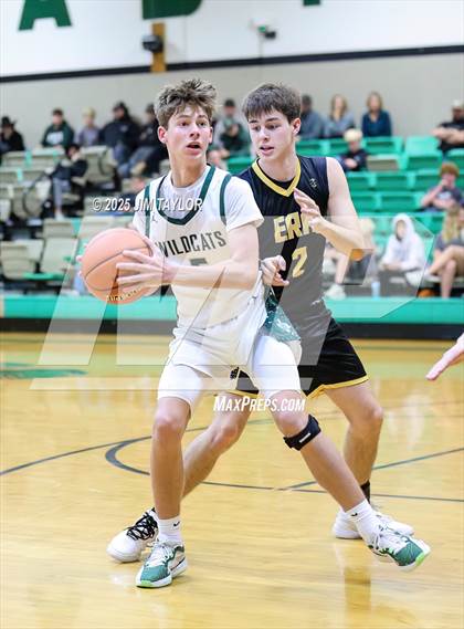 Thumbnail 1 in Era @ Santo photogallery.