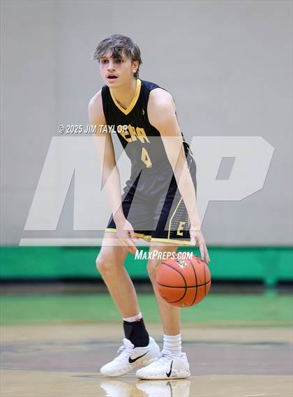 Thumbnail 3 in Era @ Santo photogallery.