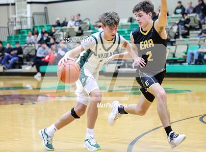 Thumbnail 1 in Era @ Santo photogallery.