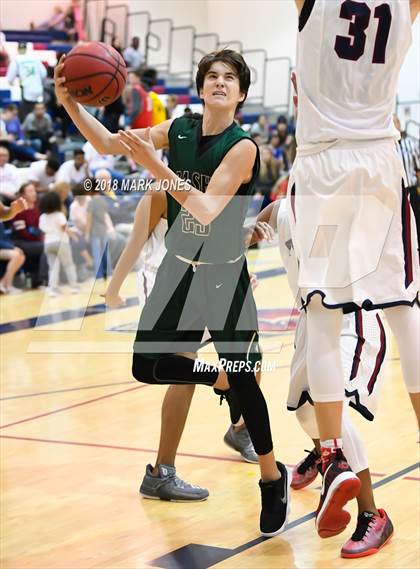 Thumbnail 3 in JV: Perry vs. Basha photogallery.