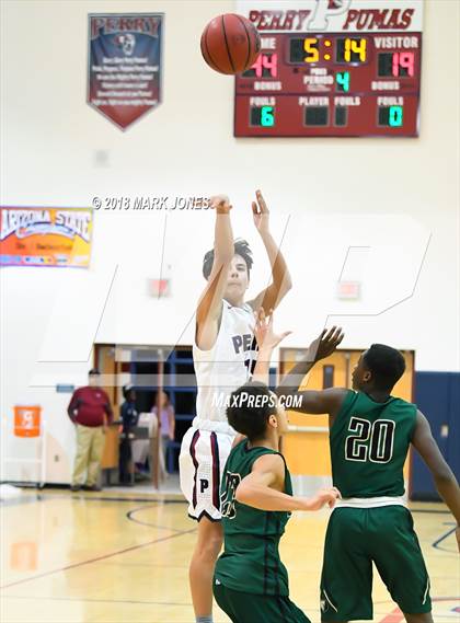 Thumbnail 1 in JV: Perry vs. Basha photogallery.